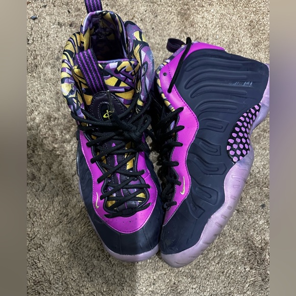 Nike - Picture 5 of 5